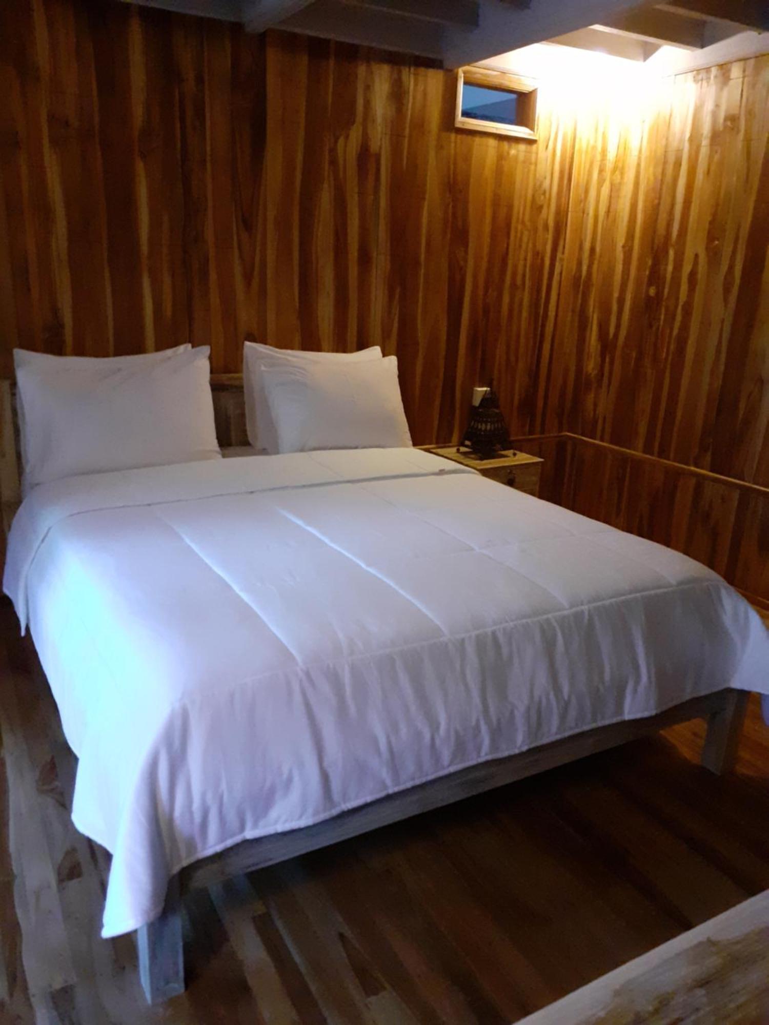 Tetebatu Flush Harmony Hotel Bilik gambar
