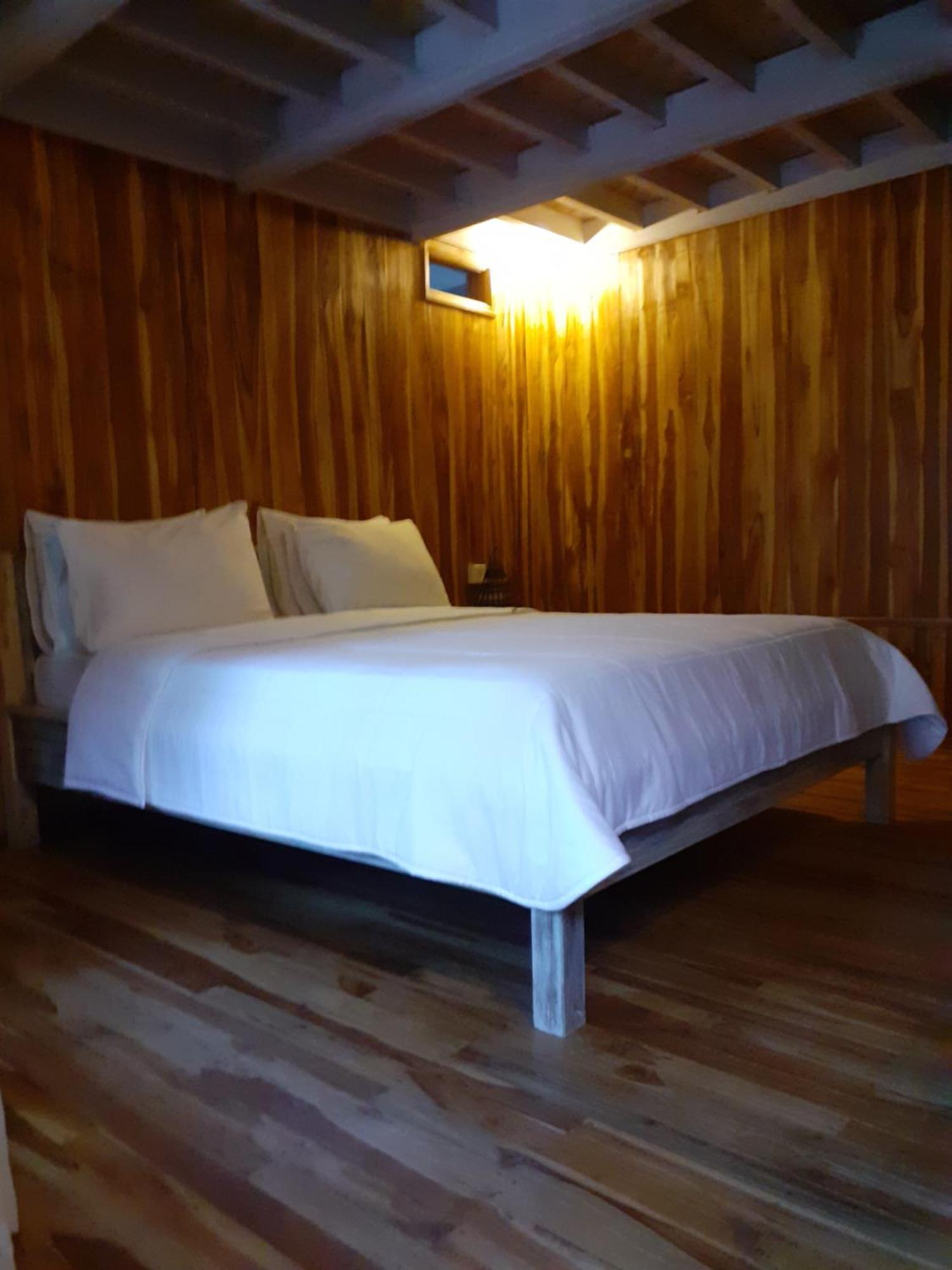 Tetebatu Flush Harmony Hotel Bilik gambar